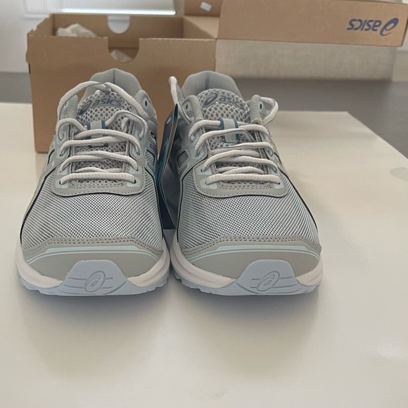 ASICS GEL-SILEO Women’s Running Sneaker - Picture 2 of 8